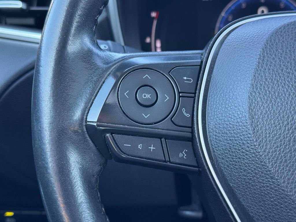 Used 2023 Toyota Corolla Cross XLE w/ Convenience Package AWD/4WD image 25