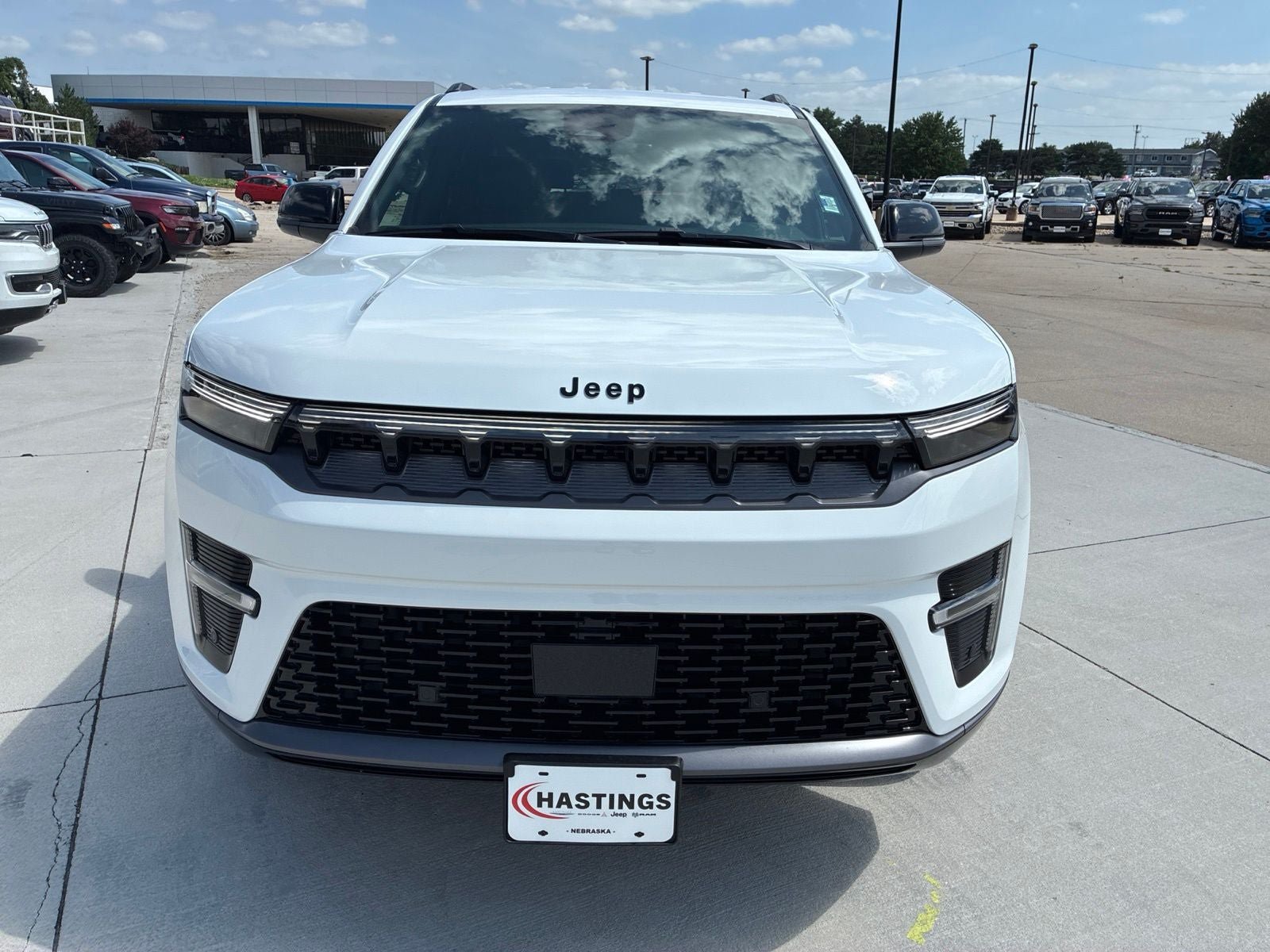 New 2026 Jeep Grand Wagoneer L Limited AWD/4WD image 11
