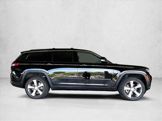 Used 2021 Jeep Grand Cherokee L Limited AWD/4WD image 5