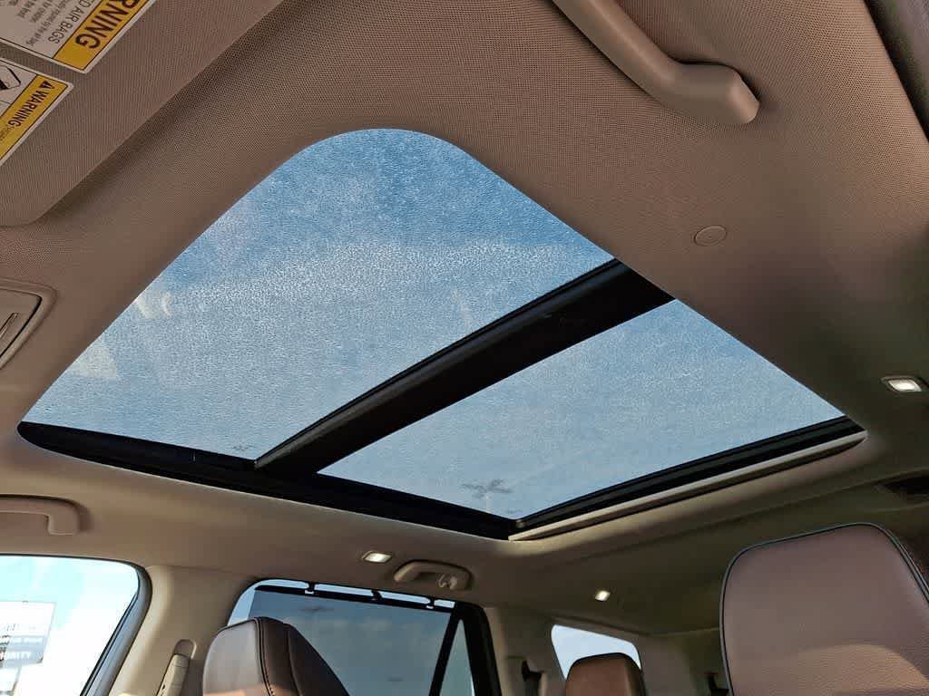 Used 2025 Honda Pilot Elite image 14