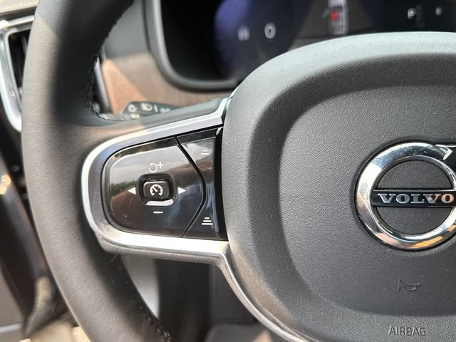 Certified 2025 Volvo V90 B6 Cross Country Ultra AWD/4WD image 12