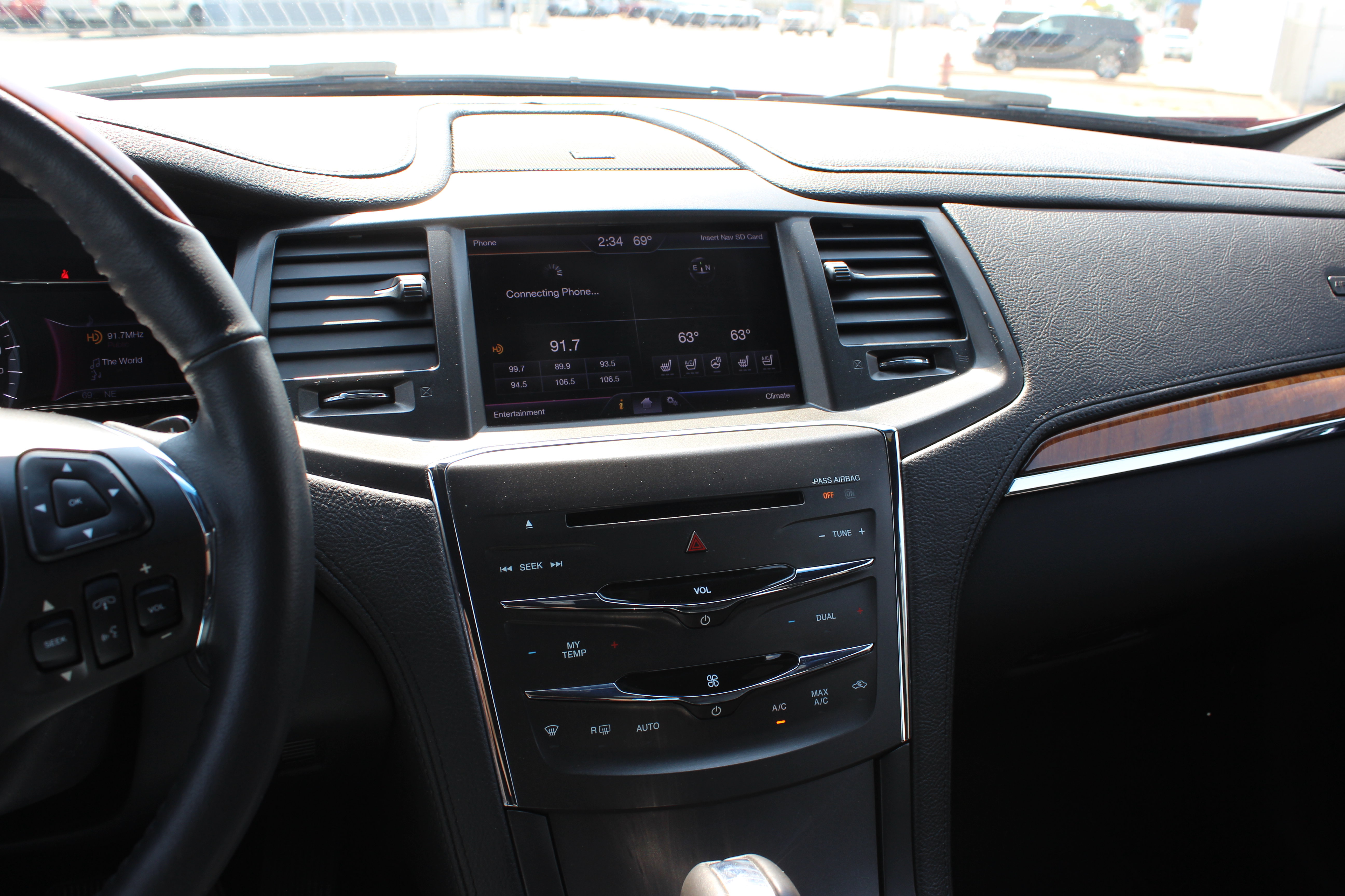 Used 2013 Lincoln MKS FWD image 11