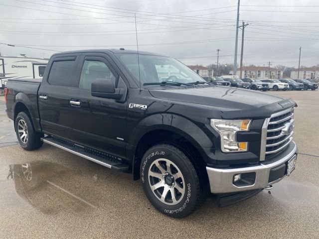 Used 2017 Ford F150 XLT w/ XTR Package image 3