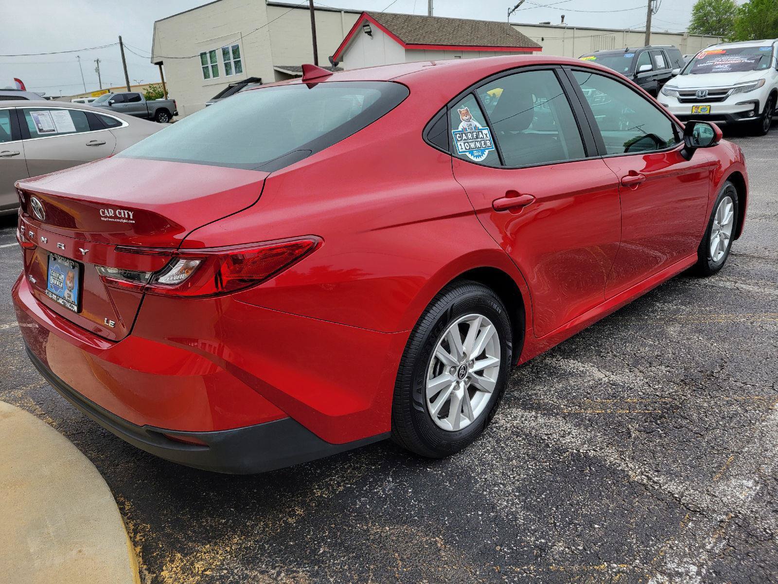 Used 2025 Toyota Camry LE FWD image 26