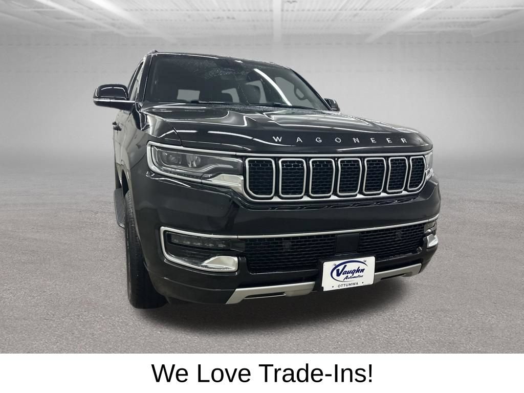 Used 2025 Jeep Wagoneer Series II AWD/4WD image 3