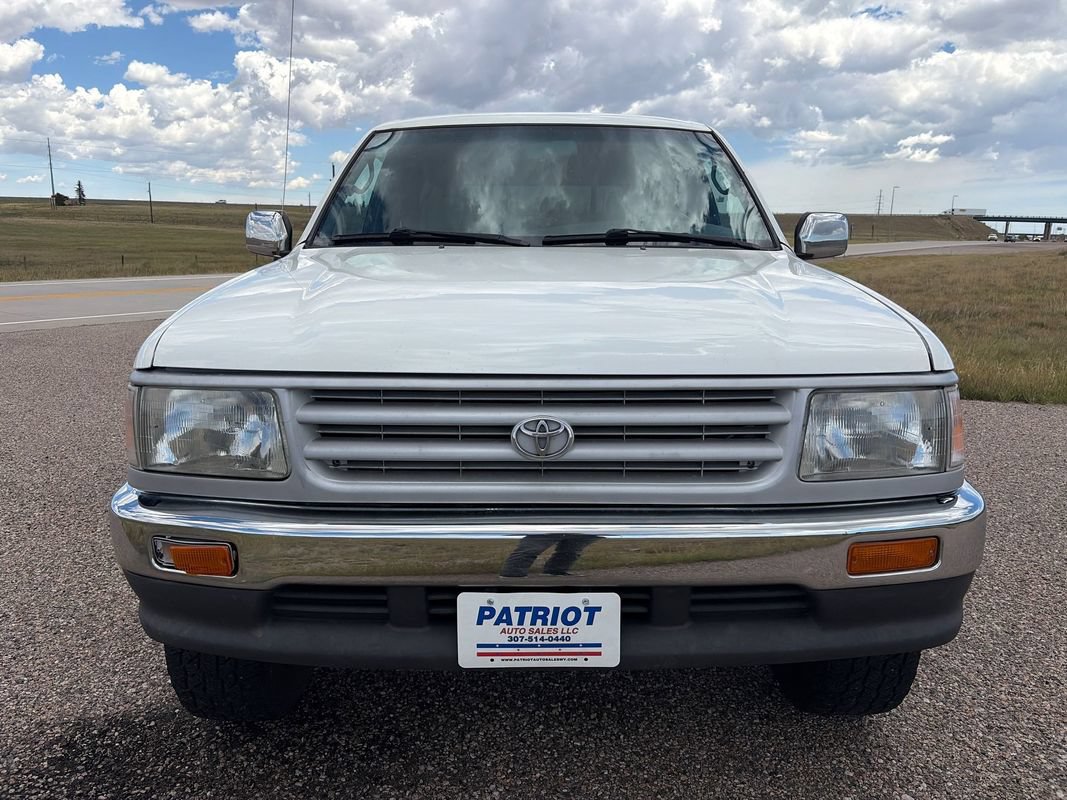 Used 1996 Toyota T100 SR5 AWD/4WD image 8