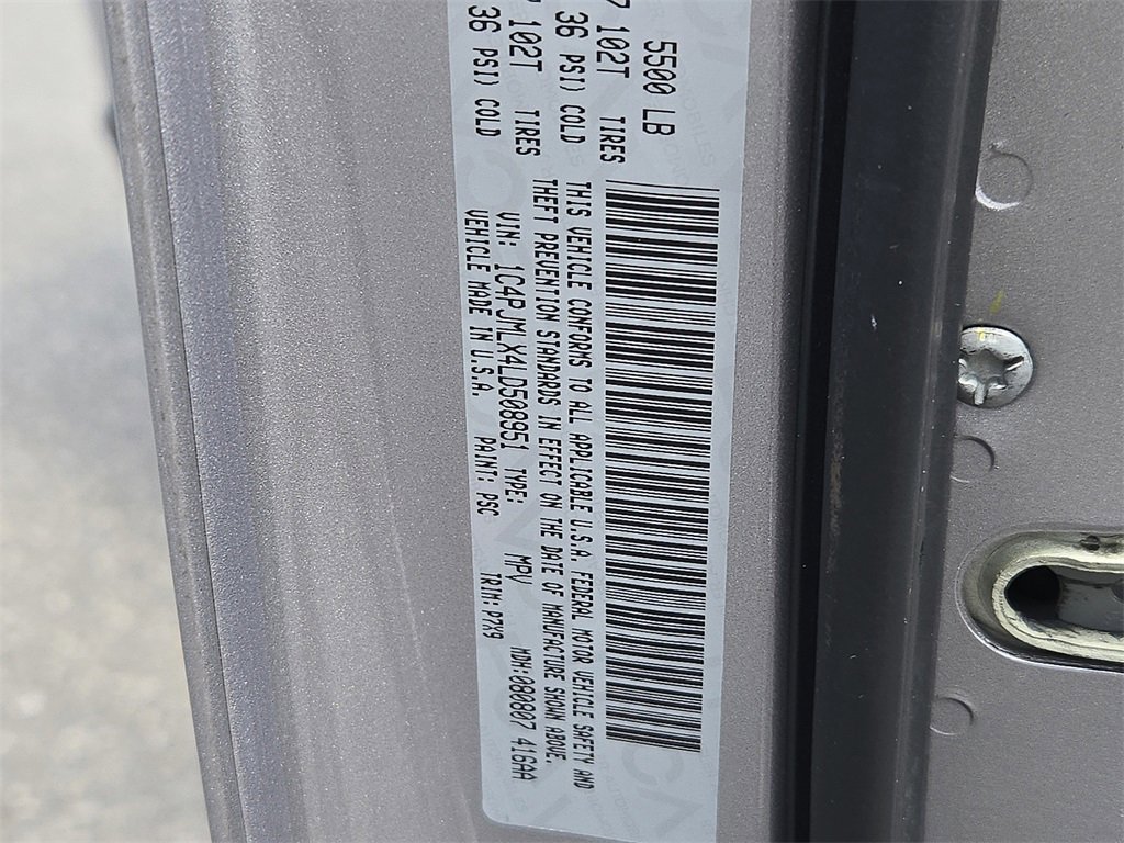 Used 2020 Jeep Cherokee Latitude Plus image 26