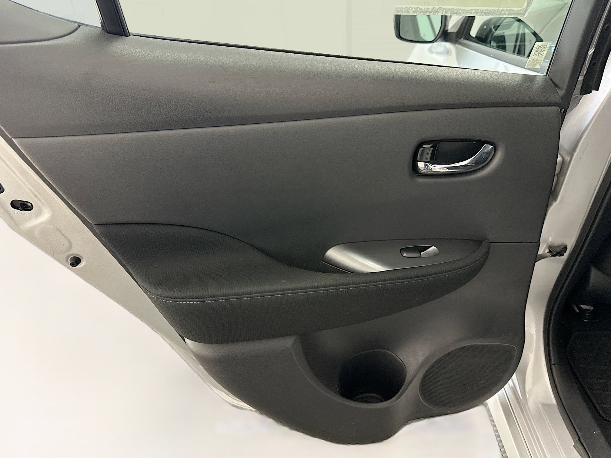 Used 2024 Nissan Leaf S image 26