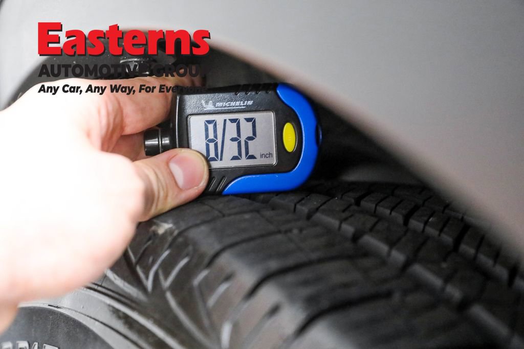 Used 2020 Toyota C-HR LE image 24