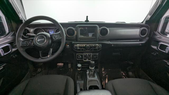 Used 2023 Jeep Gladiator Sport AWD/4WD image 24