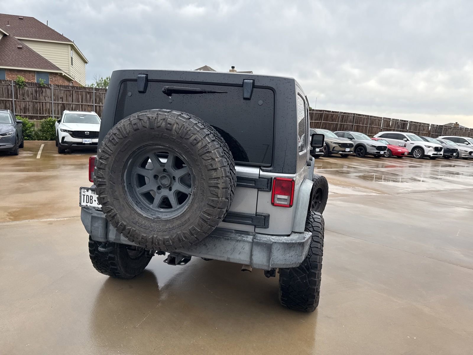 Used 2015 Jeep Wrangler Unlimited Rubicon w/ Max Tow Package image 12