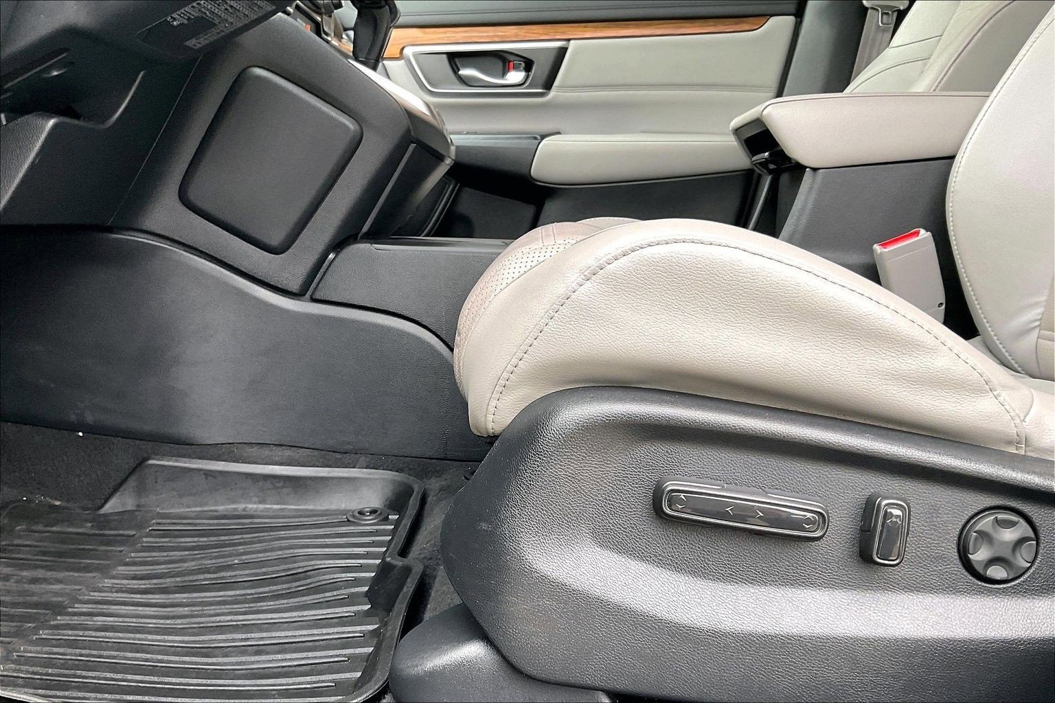 Used 2017 Honda CR-V EX-L image 16