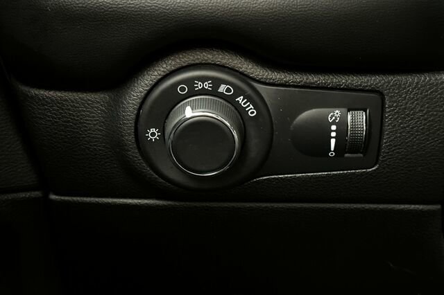 Used 2024 Dodge Durango GT image 32