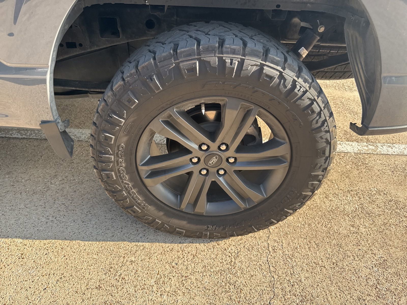 Used 2021 Ford F150 Lariat image 4