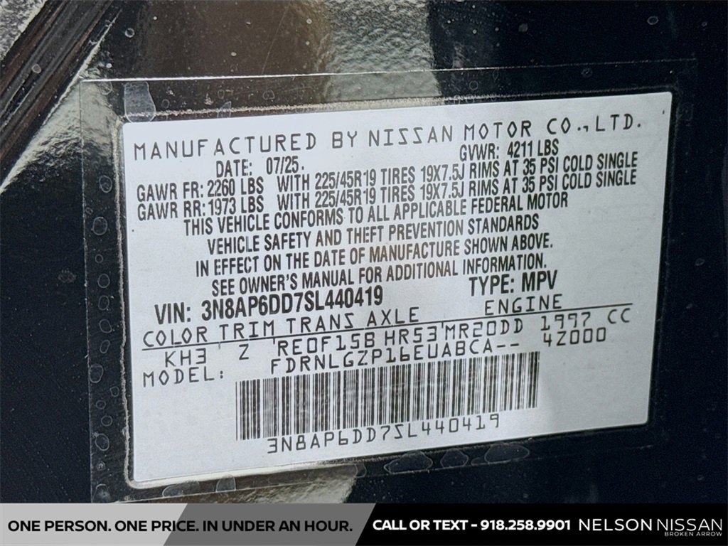 New 2025 Nissan Kicks SR w/ SR Premium Package image 32