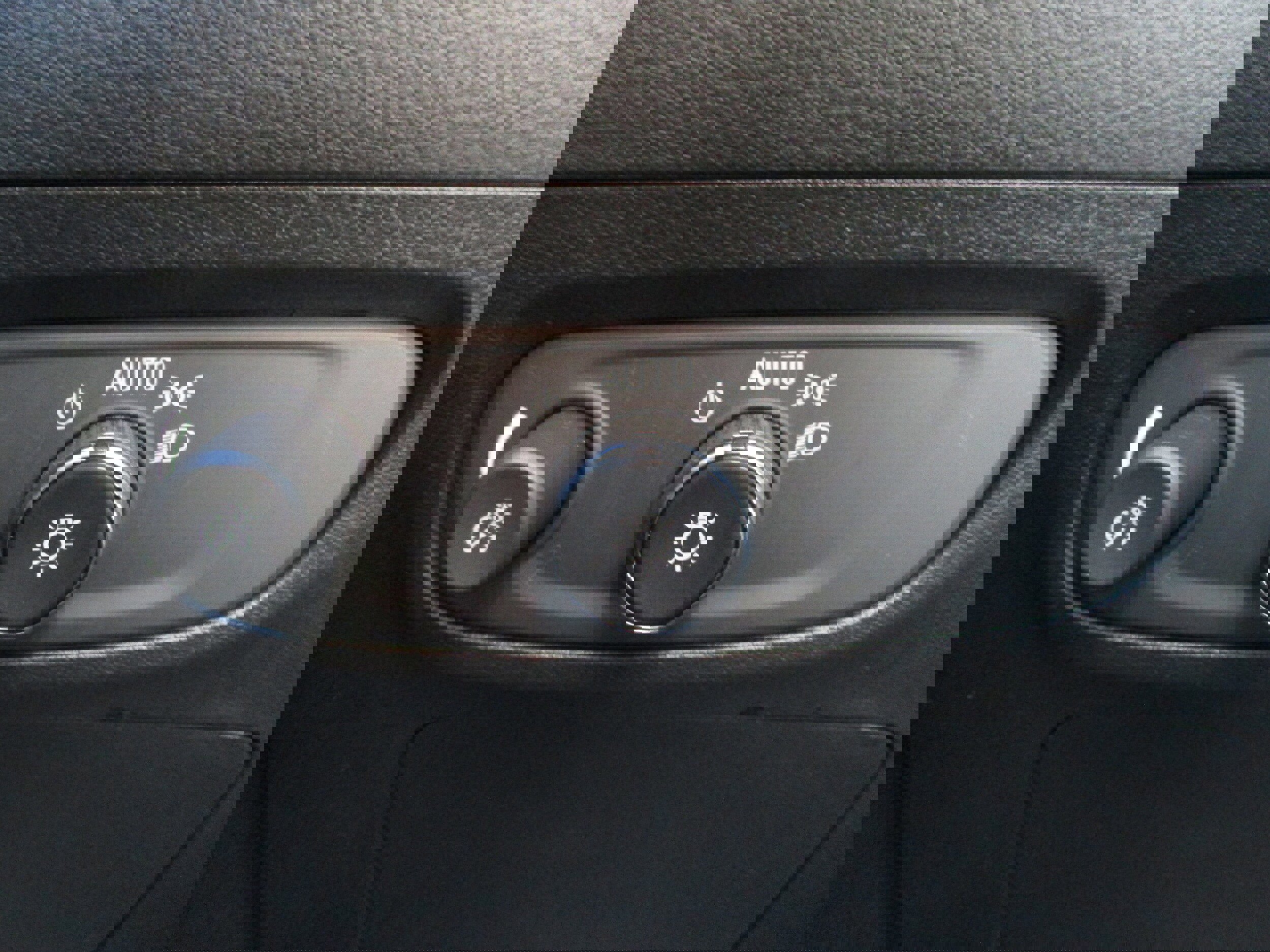 Used 2024 Buick Encore GX Sport Touring w/ Comfort Package image 26