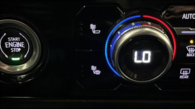 Used 2023 GMC Sierra 1500 SLT image 36