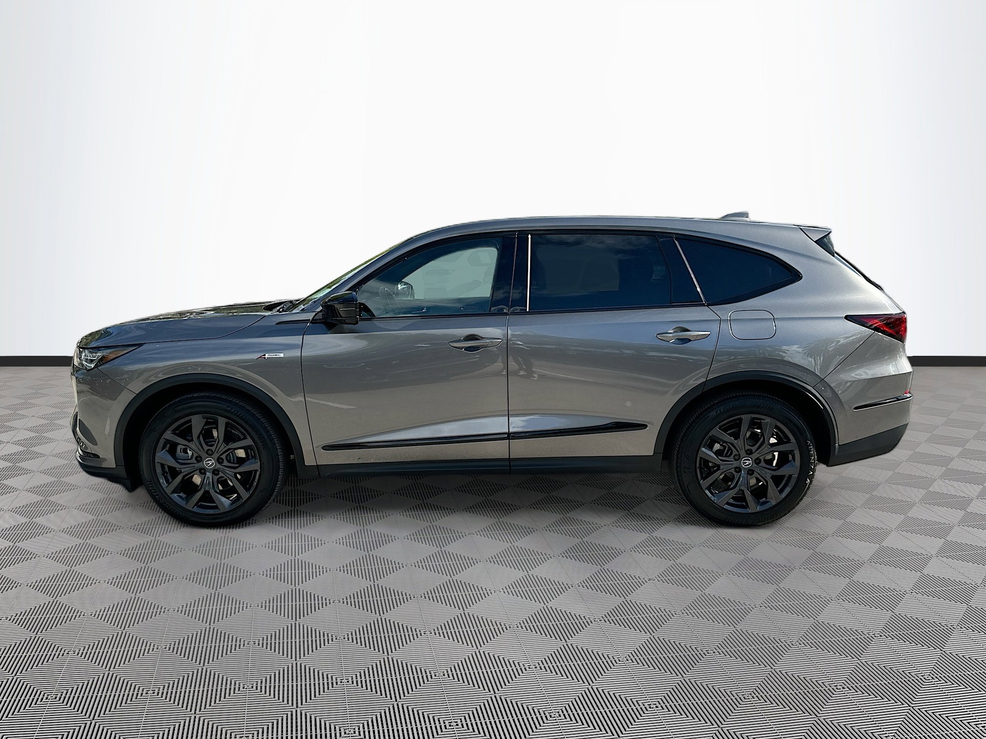 Used 2024 Acura MDX A-Spec image 4