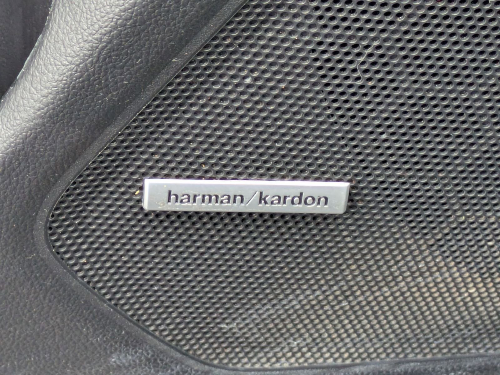 Used 2015 Subaru Outback 2.5i Limited w/ Protection Package #1 image 19