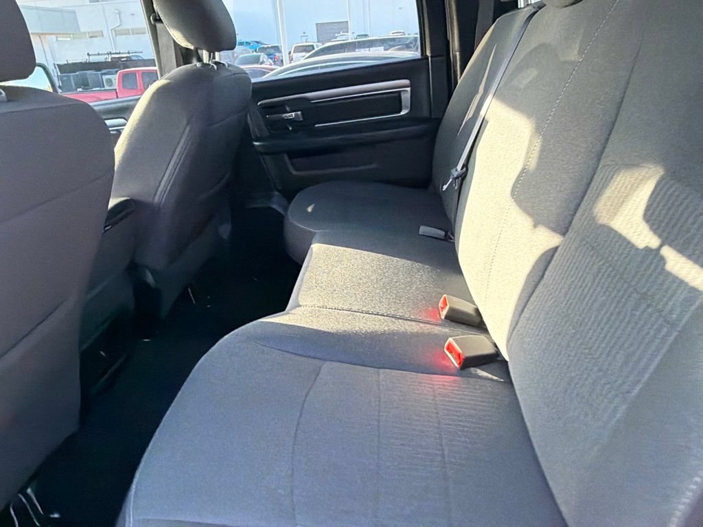 Used 2024 RAM 1500 Warlock AWD/4WD image 10