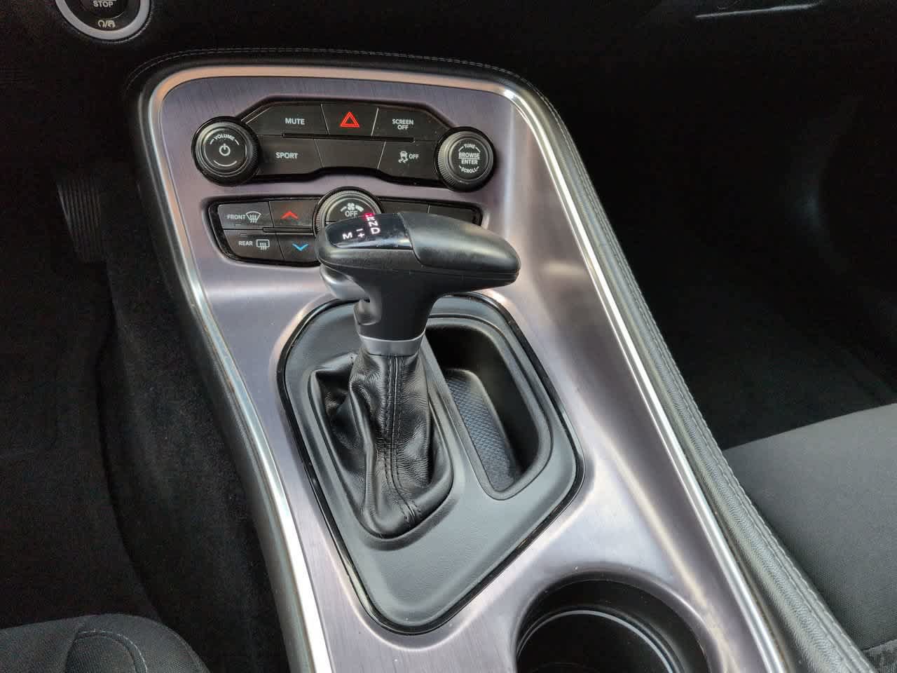 Used 2018 Dodge Challenger SXT RWD image 17