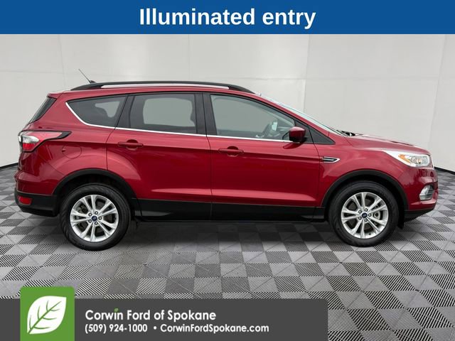 Used 2018 Ford Escape SEL image 10