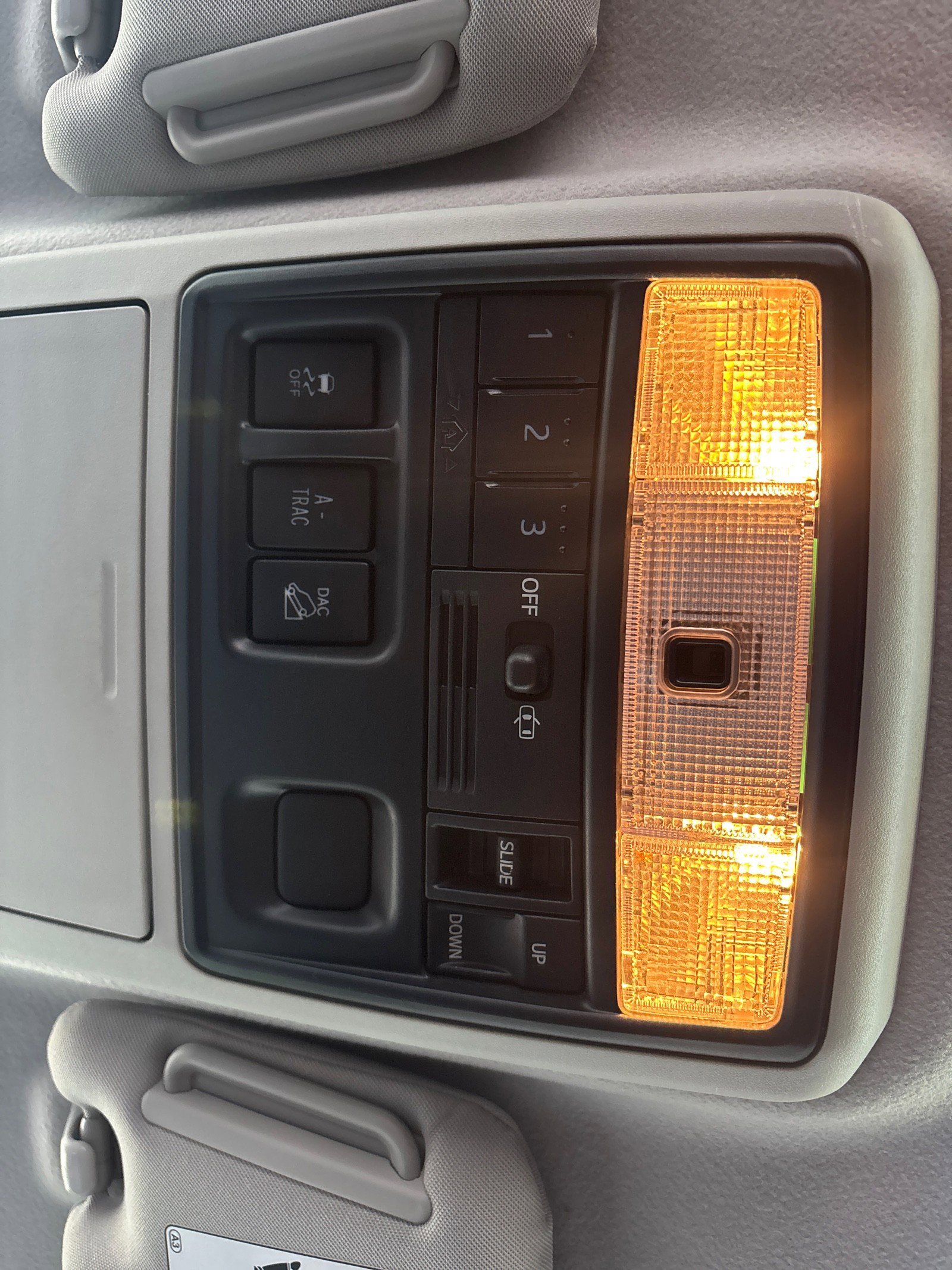 Used 2018 Toyota 4Runner SR5 Premium image 30