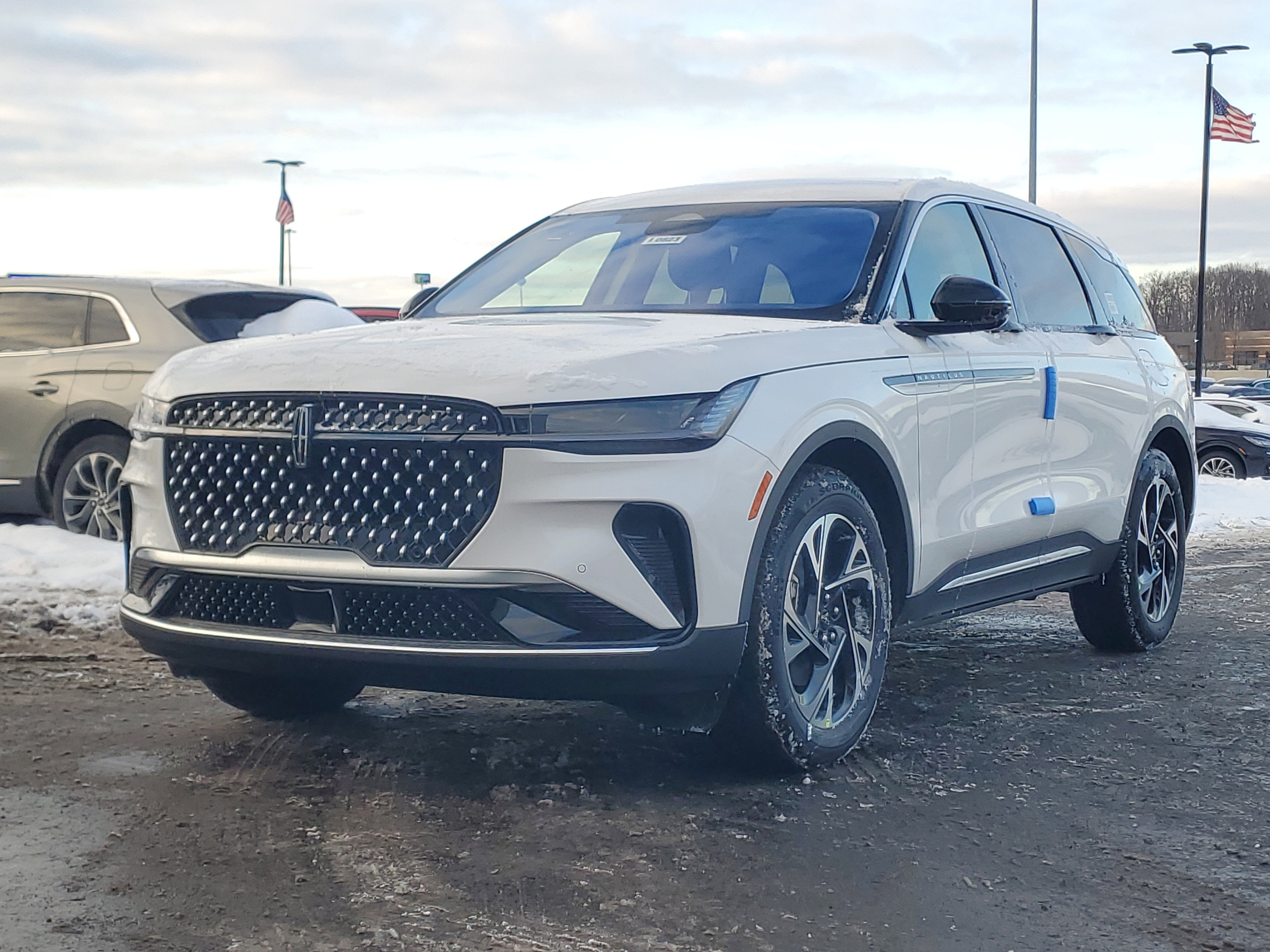 New 2026 Lincoln Nautilus Premier image 2