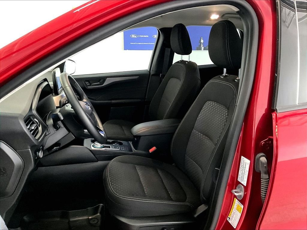 Used 2023 Ford Escape Active AWD/4WD image 10