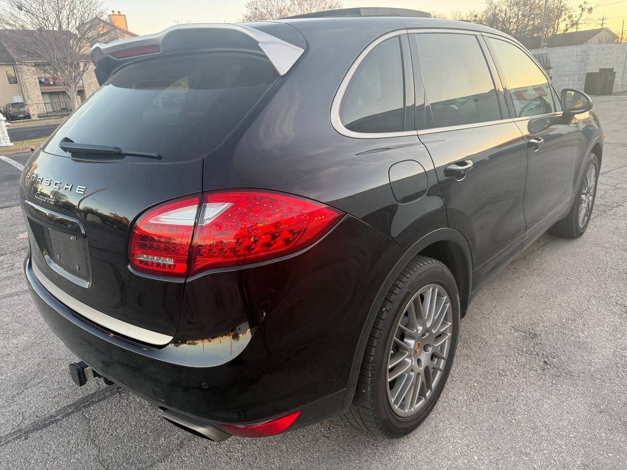 Used 2014 Porsche Cayenne Platinum Edition AWD/4WD image 6