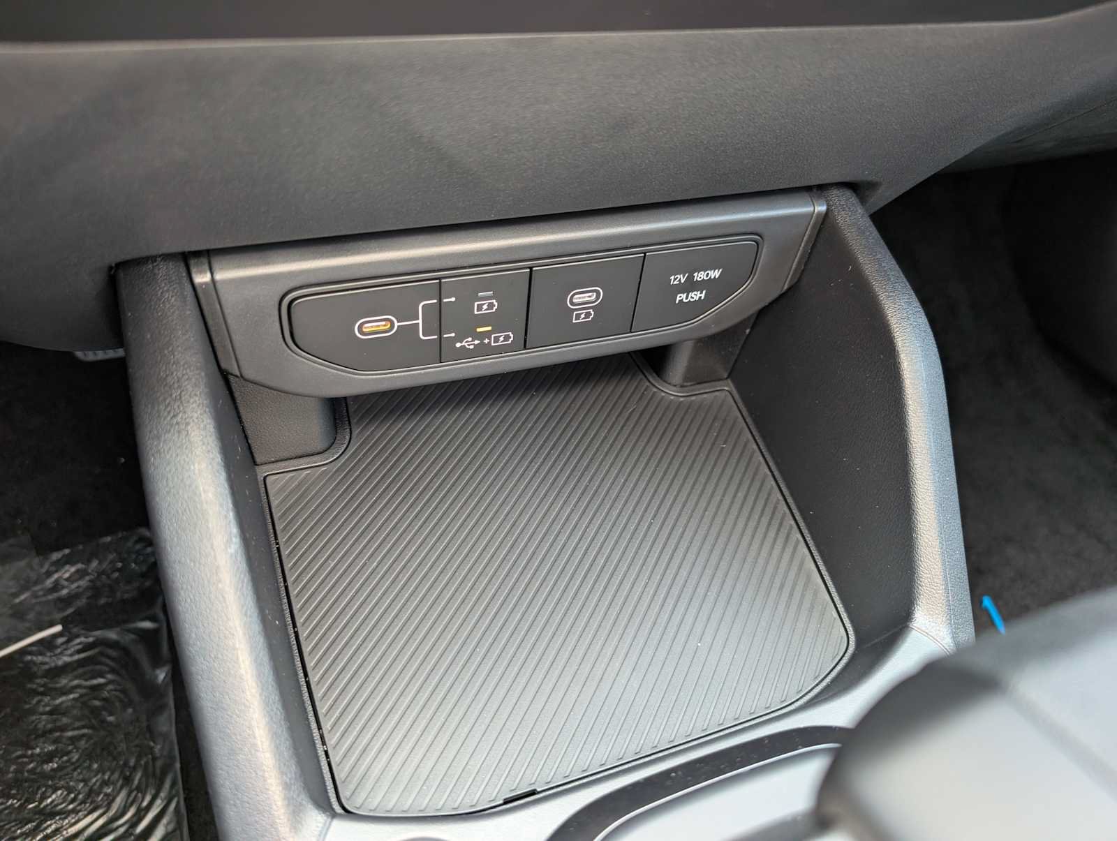 New 2026 Kia K4 FWD image 24