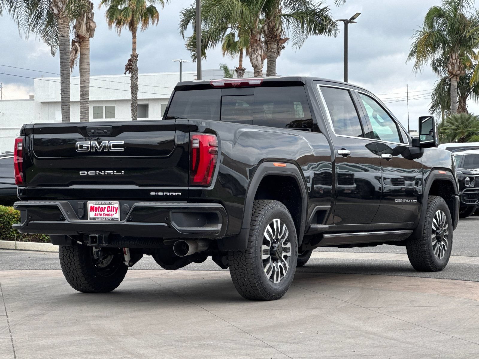New 2026 GMC Sierra 2500 Denali Ultimate AWD/4WD image 4