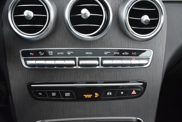Used 2022 Mercedes-Benz GLC 300 image 27