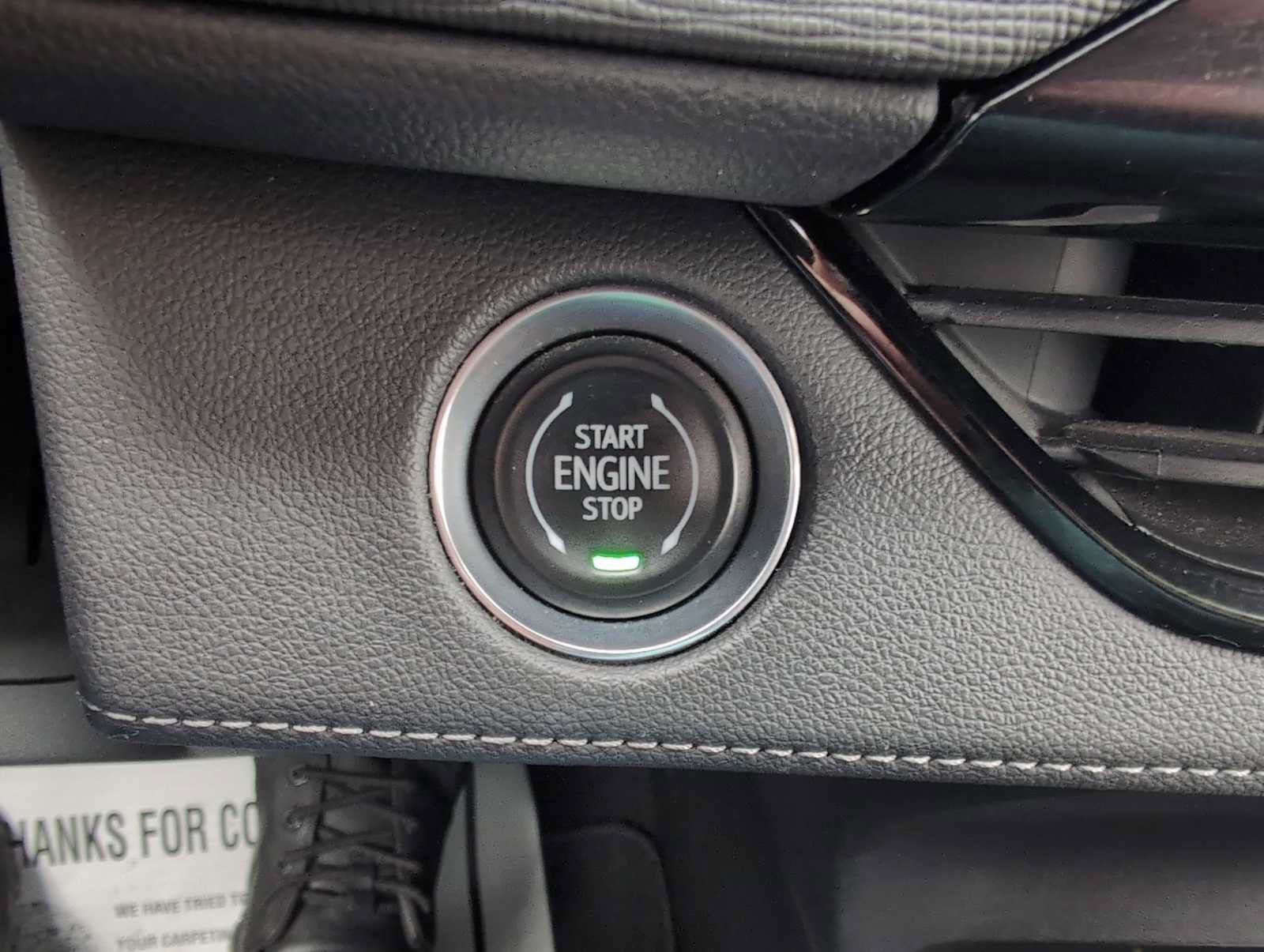 Used 2025 Buick Enclave Preferred AWD/4WD image 17