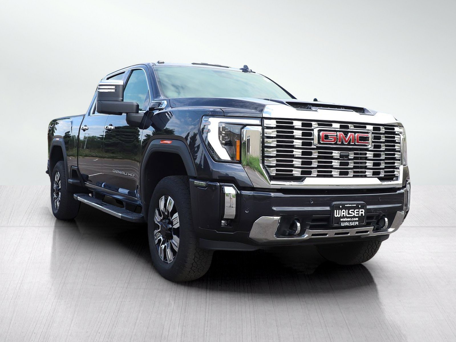 Used 2024 GMC Sierra 2500 Denali w/ Denali Reserve Package AWD/4WD image 7