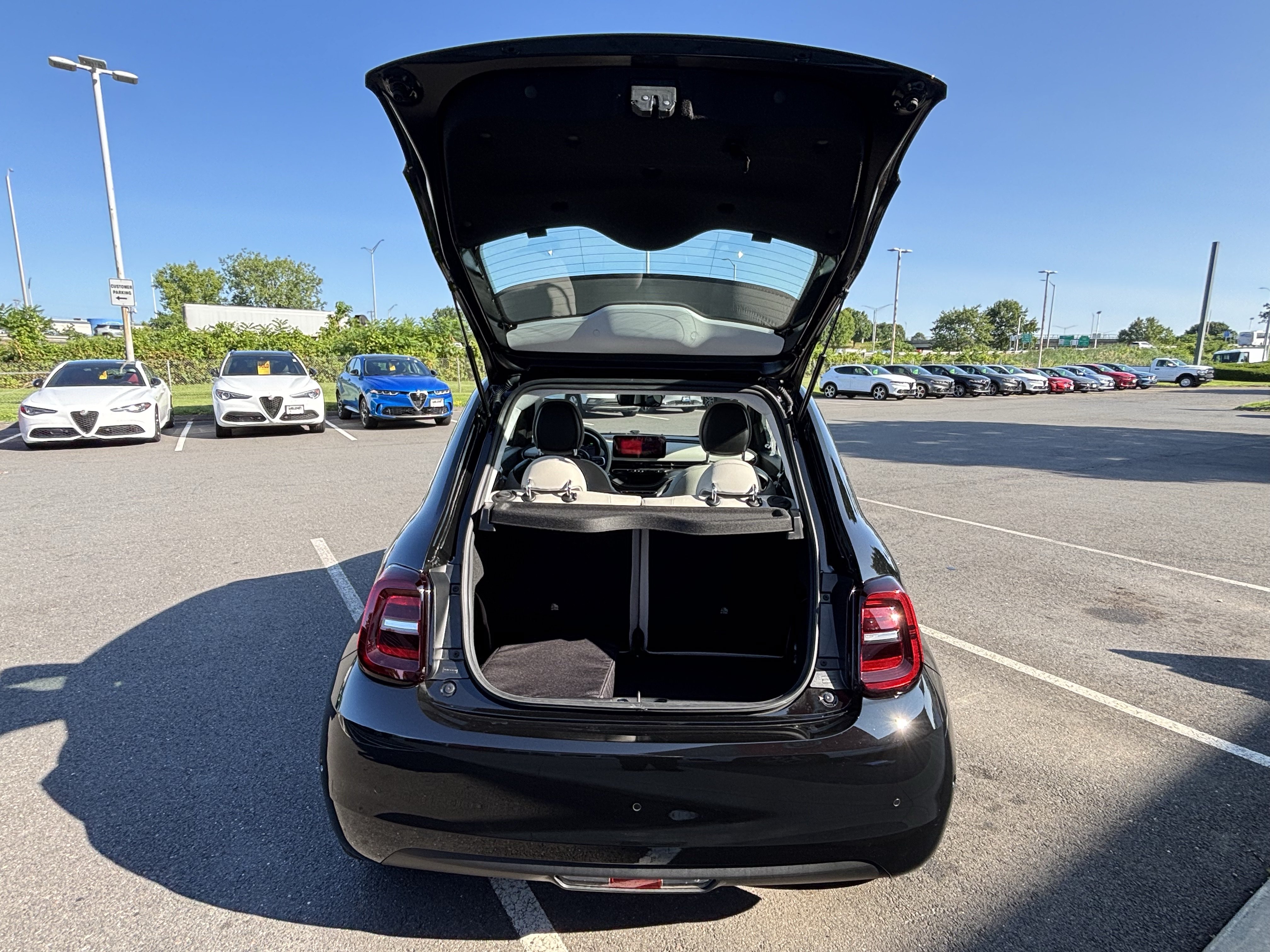 New 2026 FIAT 500 e Icona w/ Quick Order Package 21R FWD image 38