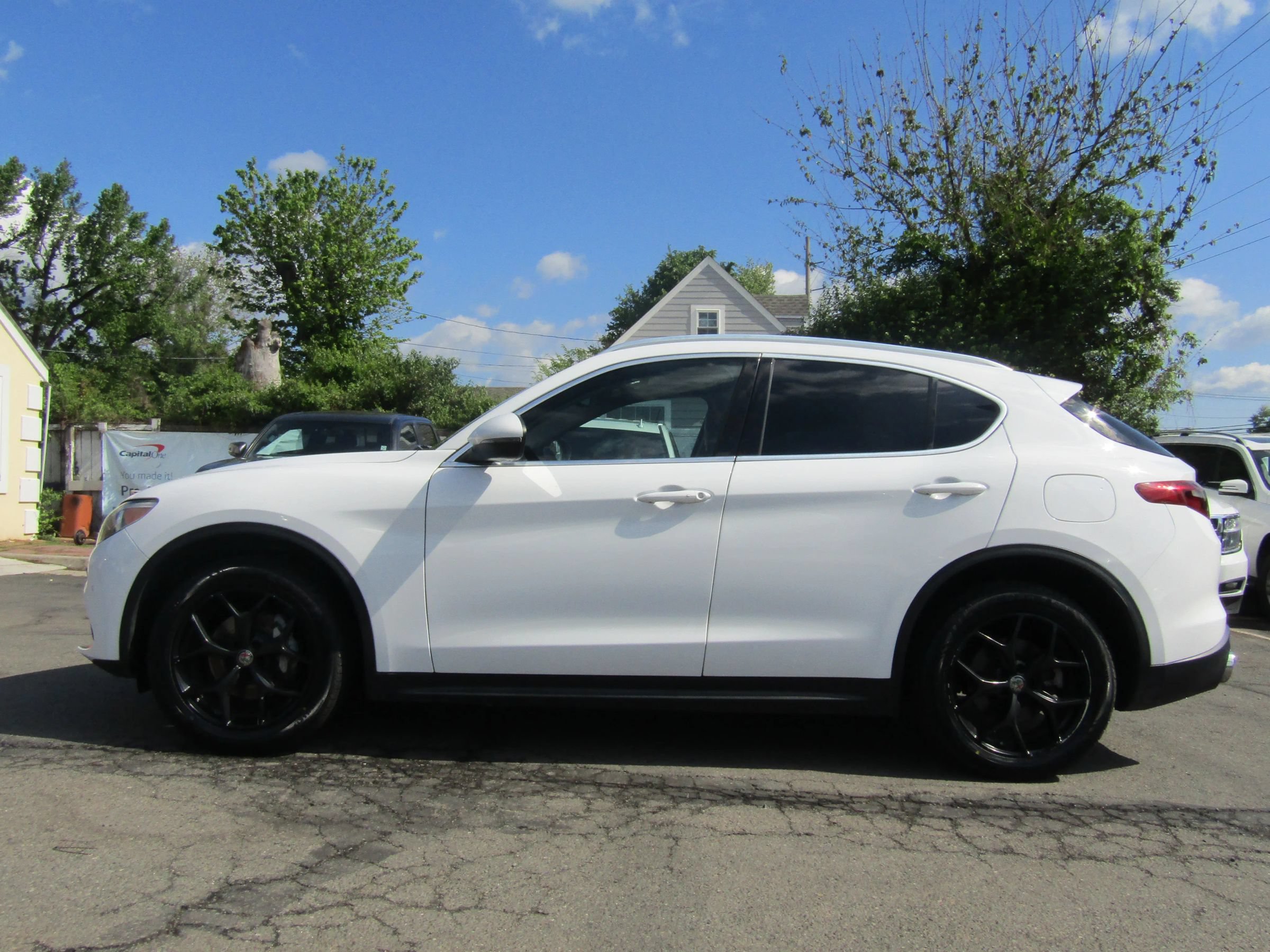 Used 2019 Alfa Romeo Stelvio Ti AWD/4WD image 4