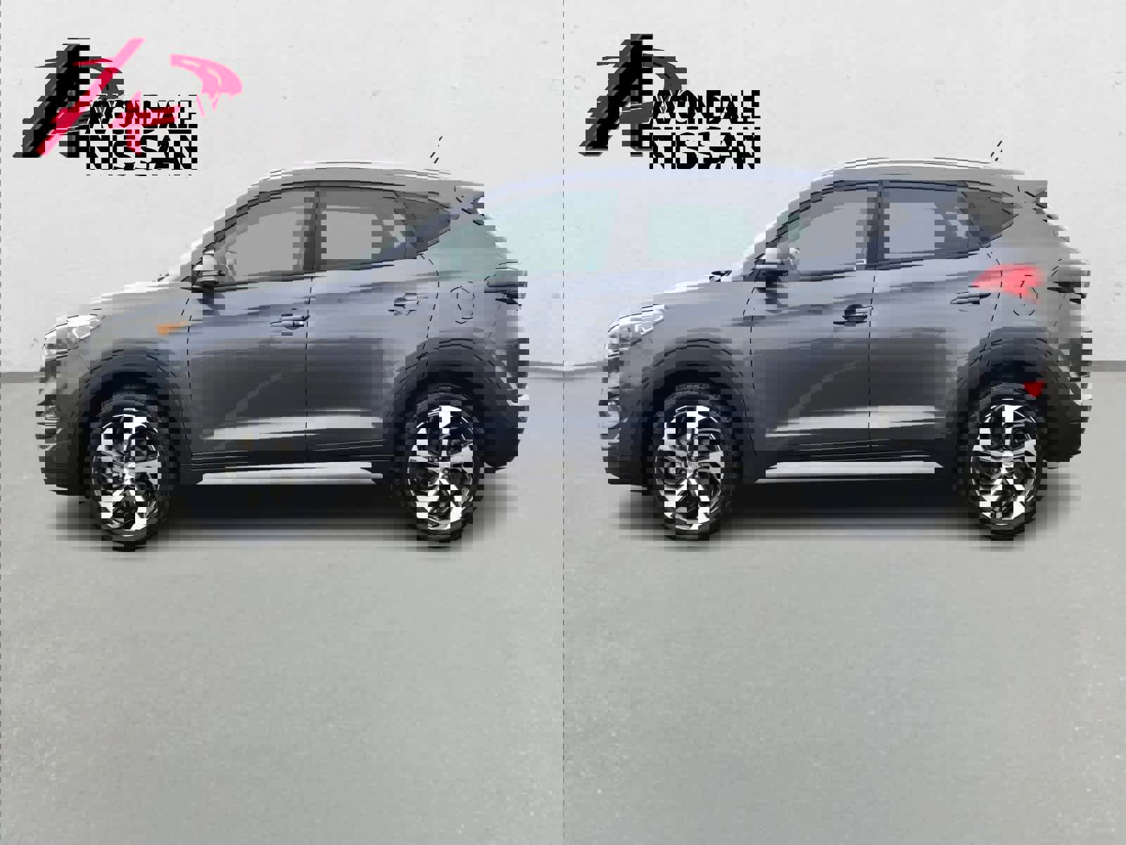 Used 2017 Hyundai Tucson Sport image 3