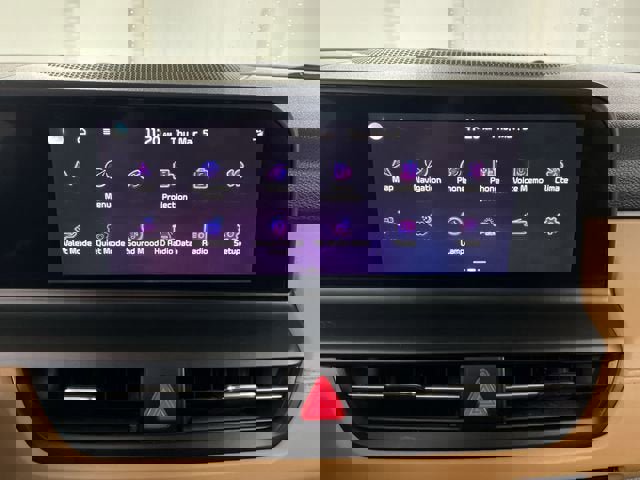 Used 2024 Kia Seltos SX w/ SX Sunroof Package image 13