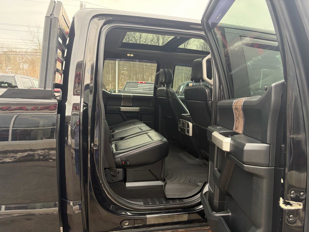 Used 2019 Ford F250 Lariat w/ Lariat Ultimate Package image 52