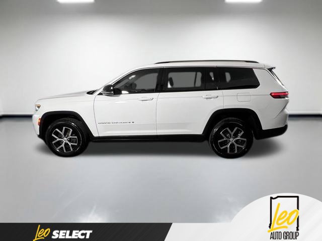 Used 2023 Jeep Grand Cherokee L Limited AWD/4WD image 9
