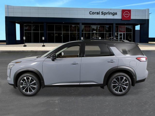 New 2026 Nissan Pathfinder Platinum FWD image 2
