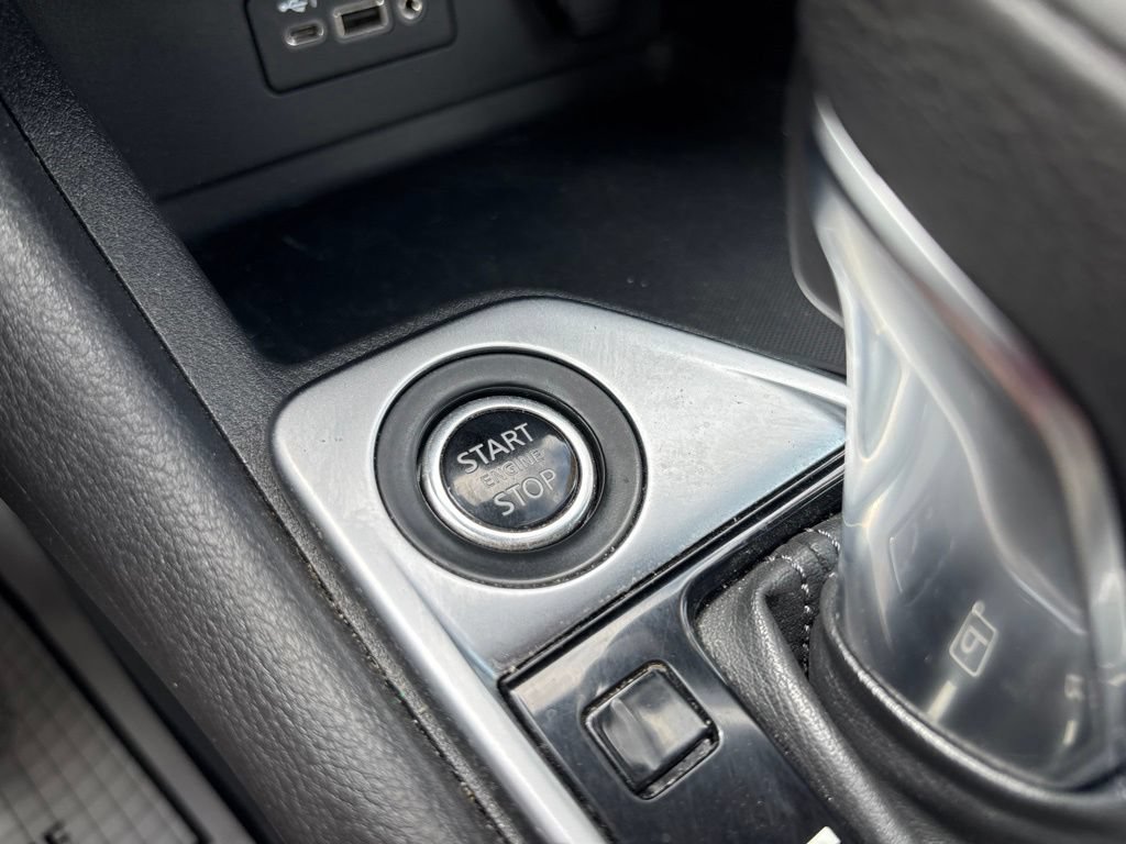 Used 2022 Nissan Sentra SV w/ Electronics Package FWD image 26