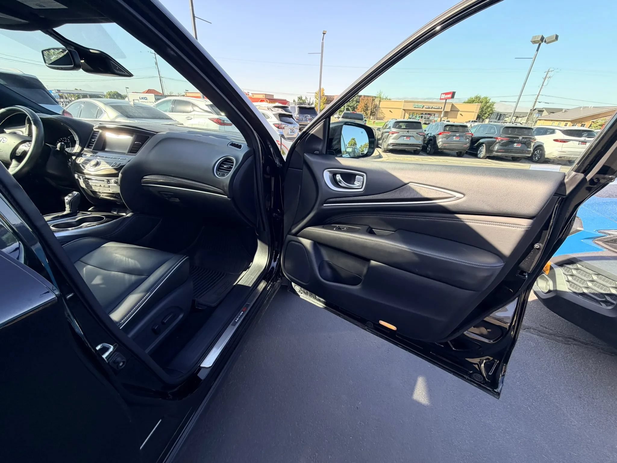 Used 2020 INFINITI QX60 Luxe w/ Edition 30 Essential Package AWD/4WD image 25