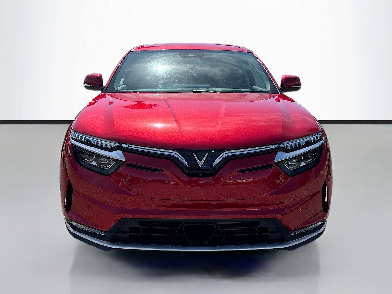 New 2025 VinFast VF 8 Eco AWD/4WD image 2