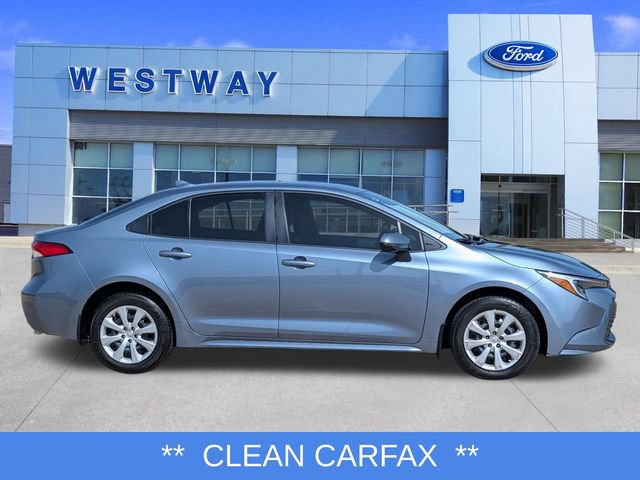 Used 2026 Toyota Corolla LE FWD image 2