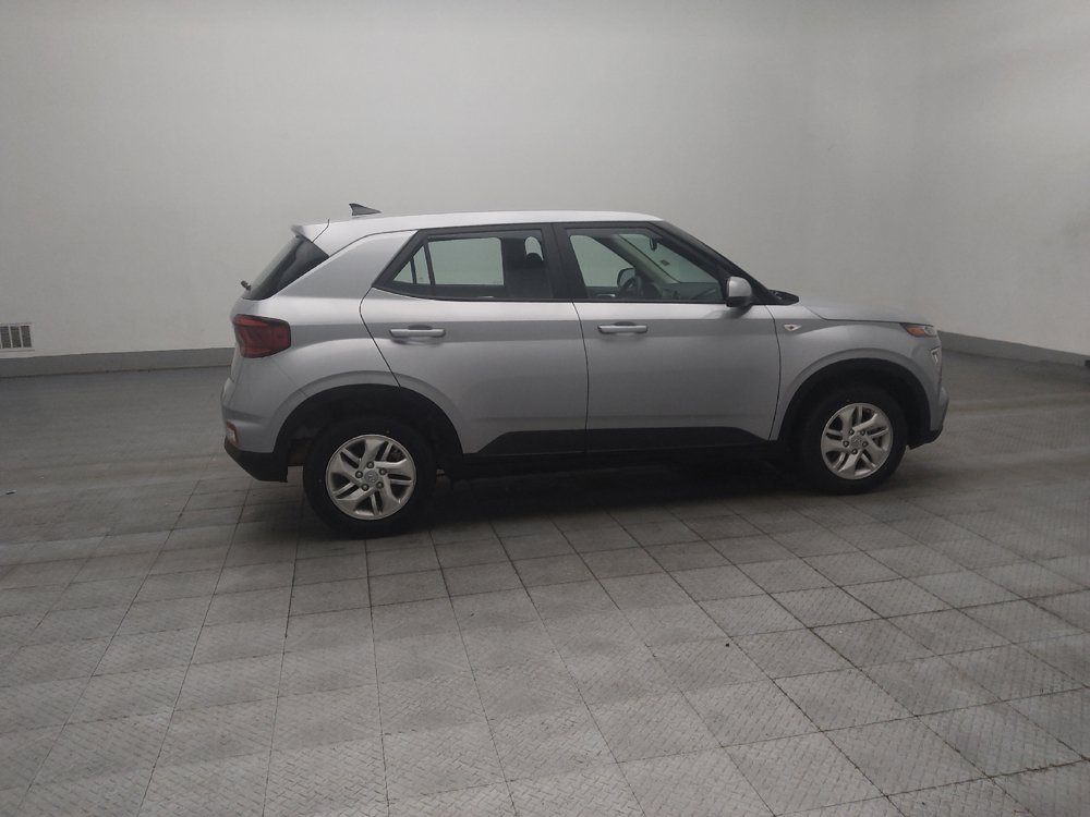 Used 2021 Hyundai Venue SE FWD image 10