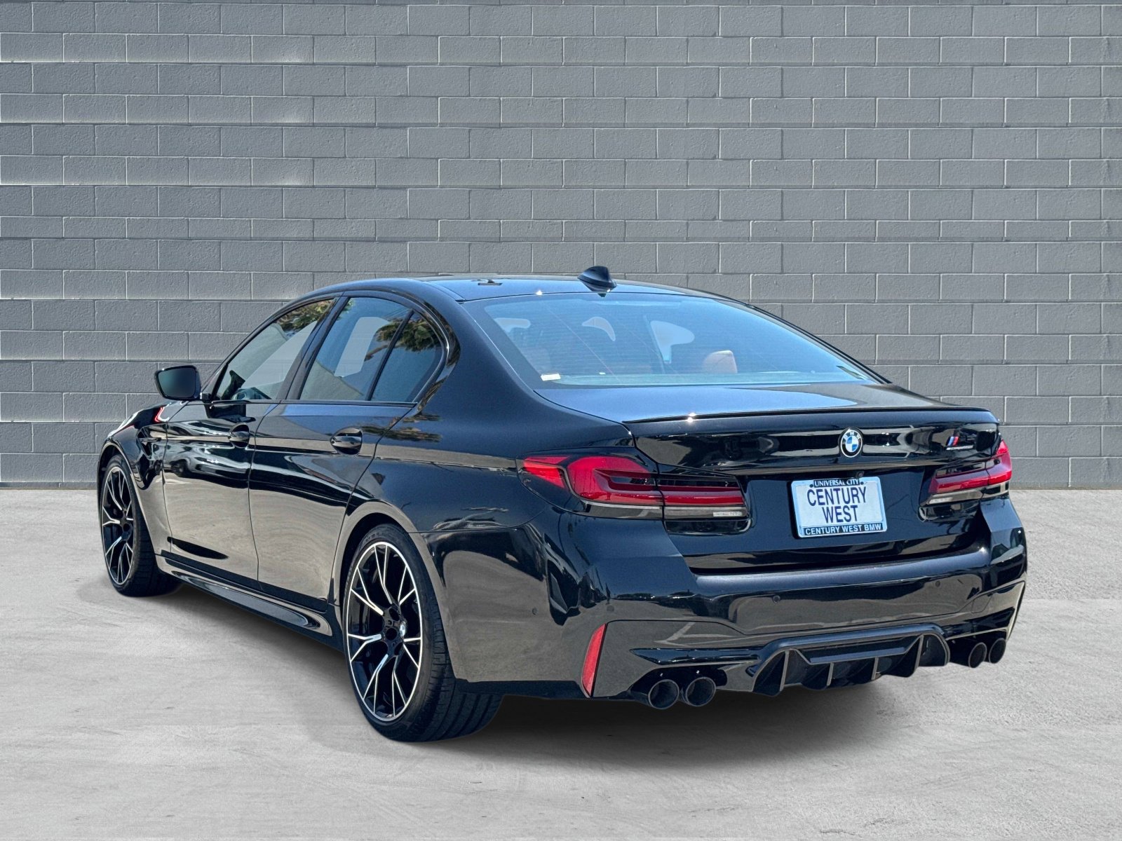 Used 2023 BMW M5 w/ Competition Package AWD/4WD image 3