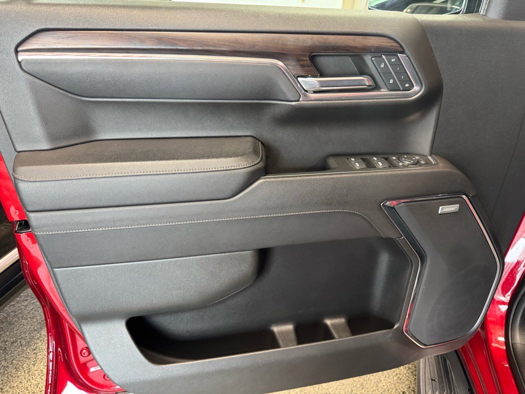 Used 2023 GMC Sierra 1500 SLT w/ SLT Premium Package image 17