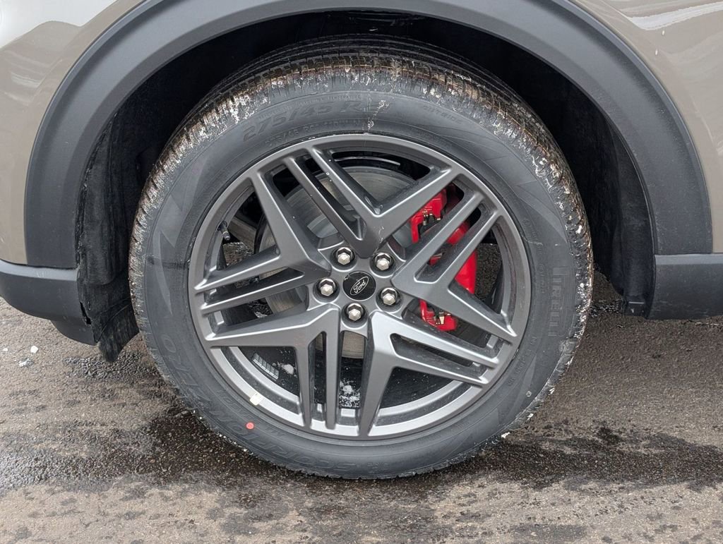 New 2026 Ford Explorer ST-Line w/ ST-Line Street Pack image 14